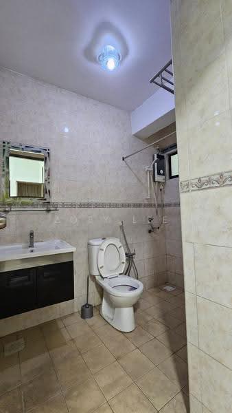2-storey Terraced House for Sale in Taman Perling (Perling) - Zoey Lee - Bathroom - PropertyGuru.com.my