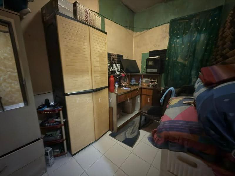 2-storey Terraced House for Sale in Bandar Putra Kulai (Kulai) - Zoey Lee - Bedroom - PropertyGuru.com.my
