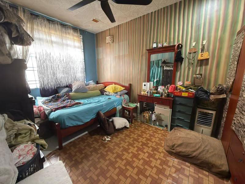 2-storey Terraced House for Sale in Bandar Putra Kulai (Kulai) - Zoey Lee - Bedroom - PropertyGuru.com.my