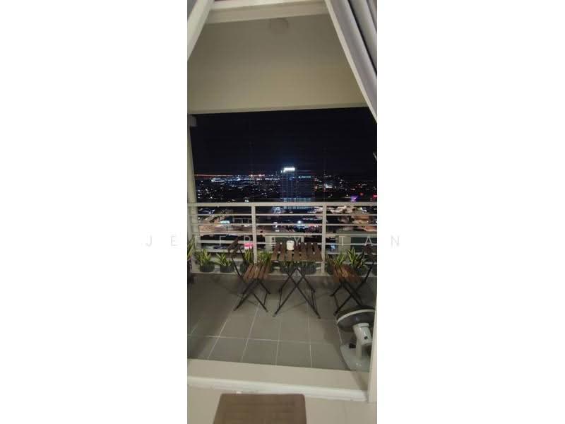 Kondominium untuk Dijual di Mahsuri Square - Jeffrey Tan - Balcony - PropertyGuru.com.my