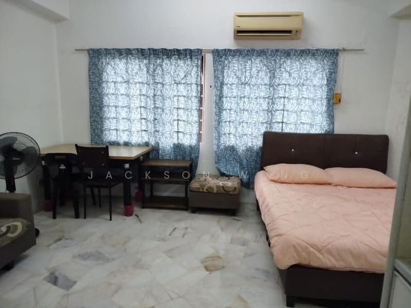 Kediaman Servis untuk Disewa di The Gardens Residences - Jackson Wong - Bedroom - PropertyGuru.com.my