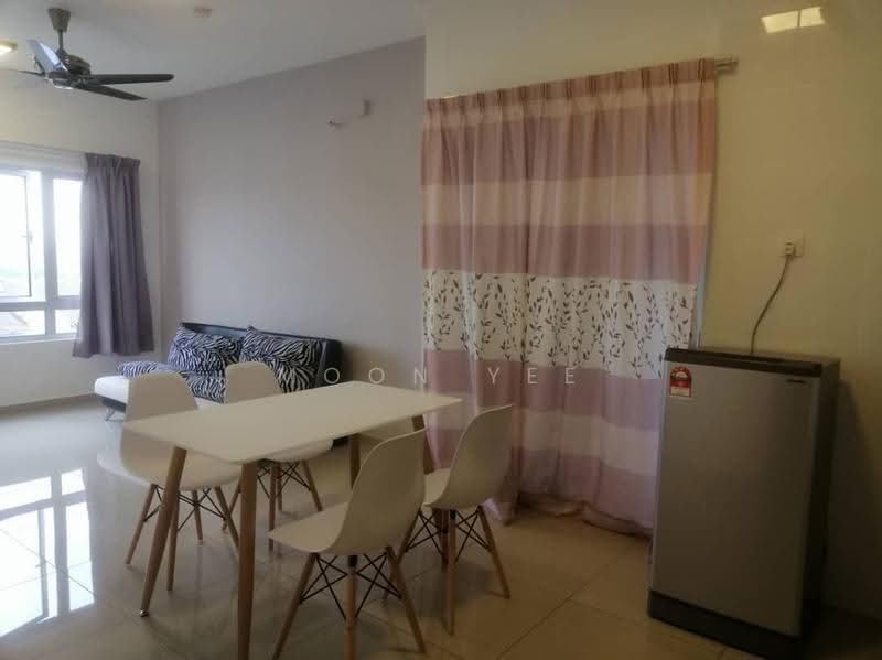 Kondominium untuk Disewa di The Edge Residence - Moon Yee - Living Room - PropertyGuru.com.my