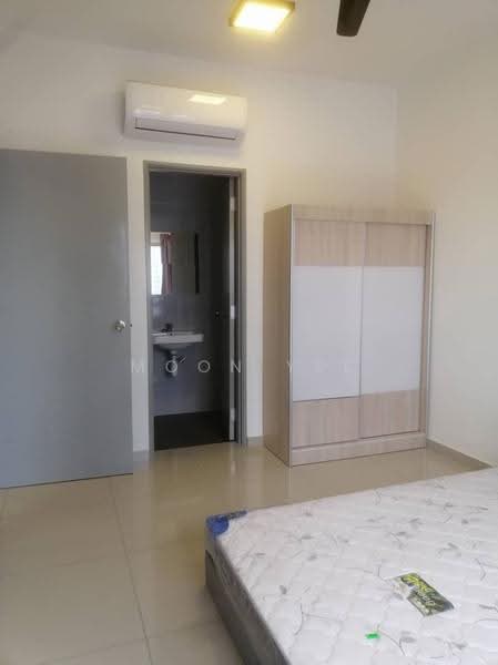 Kondominium untuk Disewa di The Edge Residence - Moon Yee - Bedroom - PropertyGuru.com.my