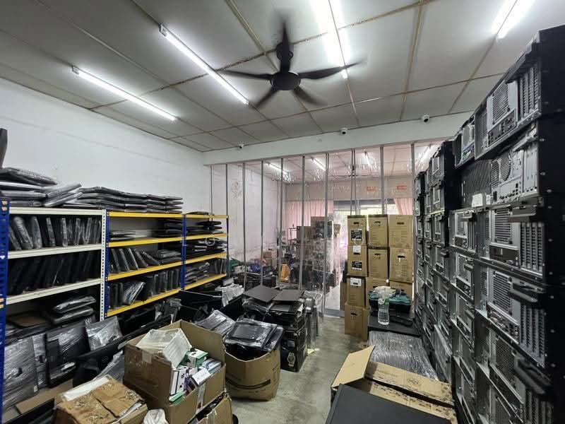 Kedai untuk Disewa di Puchong (Selangor) - Louis Ho - Interior - PropertyGuru.com.my