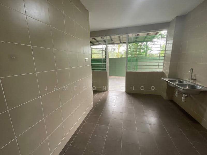 Semi-Detached House for Sale in Taman Nusa Idaman (Iskandar Puteri (Nusajaya)) - Jameson Choo - Kitchen - PropertyGuru.com.my