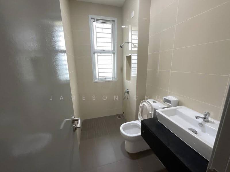 Semi-Detached House for Sale in Taman Nusa Idaman (Iskandar Puteri (Nusajaya)) - Jameson Choo - Bathroom - PropertyGuru.com.my