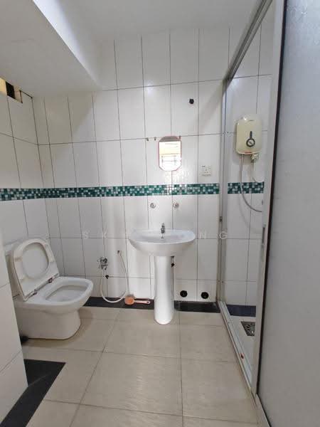 Kondominium untuk Disewa di Vista Komanwel C - Sky Wong - Bathroom - PropertyGuru.com.my