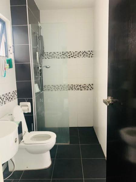 Service Residence for Rent at Sky View - Vincent Tea - Bathroom - PropertyGuru.com.my