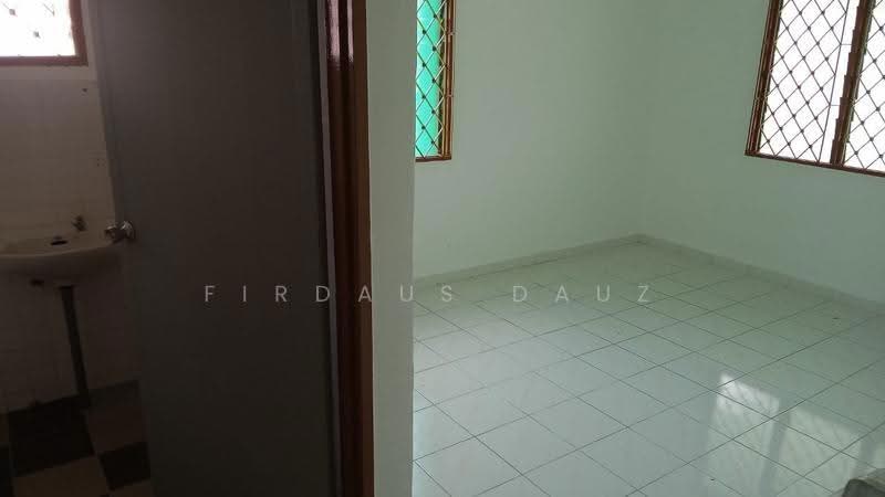 Semi-Detached House for Sale in Taman Bahagia (Senai) - Firdaus Dauz - PropertyGuru.com.my