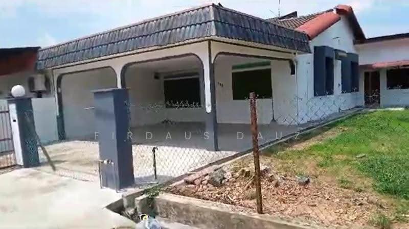 Semi-Detached House for Sale in Taman Bahagia (Senai) - Firdaus Dauz - PropertyGuru.com.my