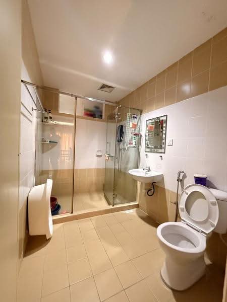 Kondominium untuk Dijual di D'Piazza - Ms Chang - Bathroom - PropertyGuru.com.my
