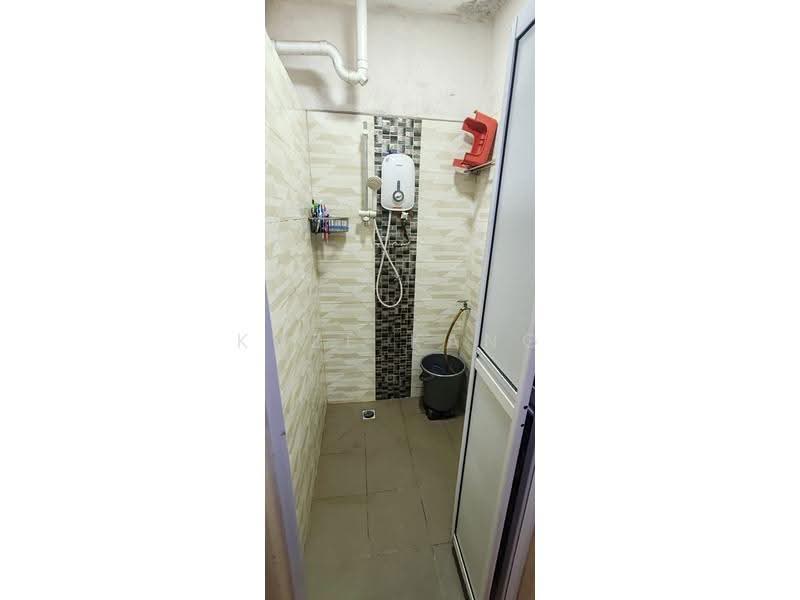 Pangsapuri untuk Dijual di Sri Saujana - Kaze Kang - Bathroom - PropertyGuru.com.my