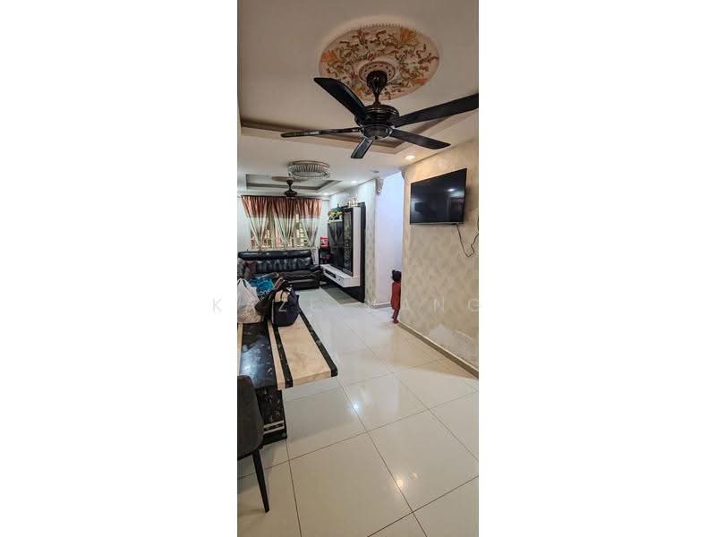 Pangsapuri untuk Dijual di Sri Saujana - Kaze Kang - Living Room - PropertyGuru.com.my