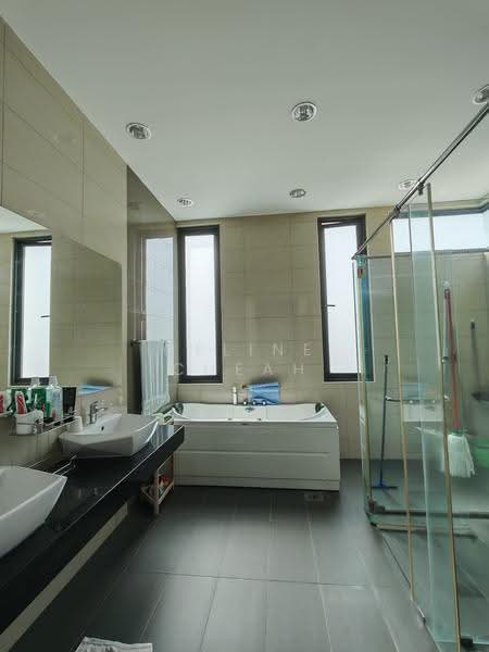 Bungalow House for Sale in Pulau Tikus (George Town) - Celine Cheah - Bathroom - PropertyGuru.com.my