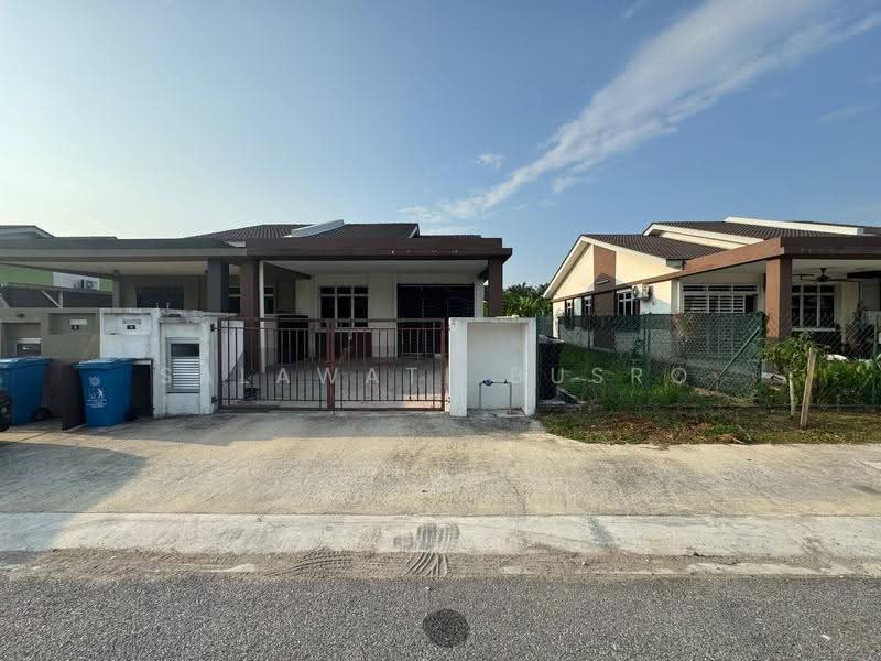 Semi-Detached House for Rent in Kampung Jalan Kebun (Shah Alam) - Salawati Busro - Exterior - PropertyGuru.com.my