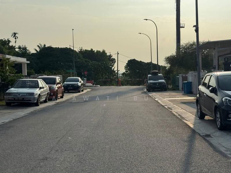 Semi-Detached House for Rent in Kampung Jalan Kebun (Shah Alam) - Salawati Busro - Exterior - PropertyGuru.com.my