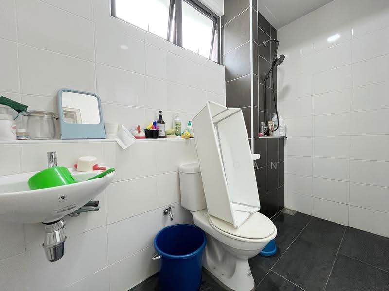 Rumah Kluster untuk Dijual di Telok Panglima Garang (Selangor) - Charlie Gan - Bathroom - PropertyGuru.com.my