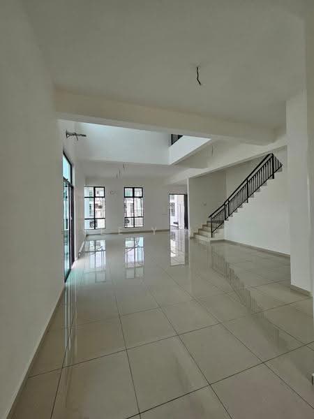 Rumah Berkembar untuk Dijual di Setia Eco Gardens (Gelang Patah) - See Yin . - Living Room - PropertyGuru.com.my