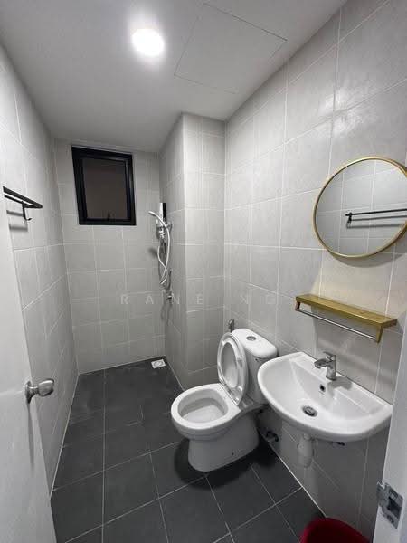 Kediaman Servis untuk Disewa di MKH Boulevard II - Rane Ng - Bathroom - PropertyGuru.com.my