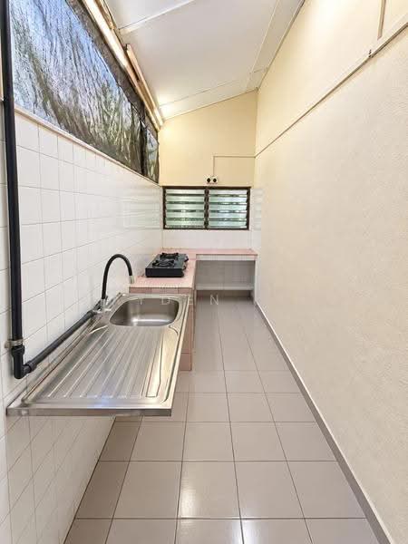 2-storey Terraced House for Sale in Seksyen 25 (Shah Alam) - Jayden Lee - Kitchen - PropertyGuru.com.my