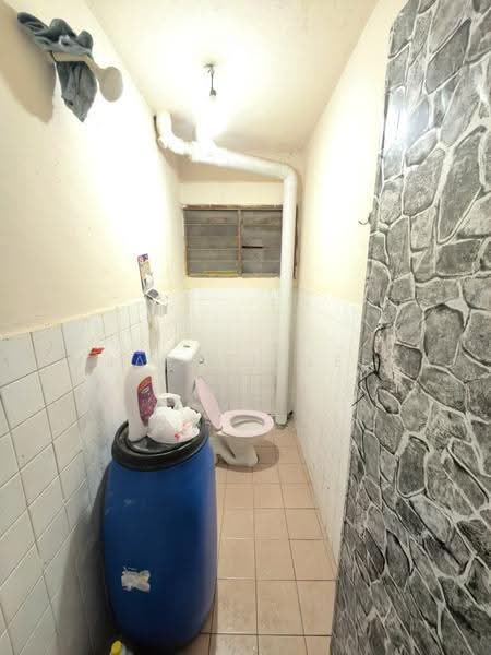 2-storey Terraced House for Sale in Seksyen 25 (Shah Alam) - Jayden Lee - Bathroom - PropertyGuru.com.my