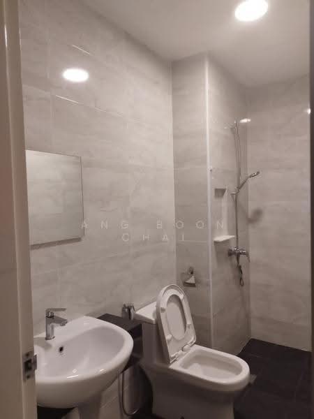 Kondominium untuk Dijual di SKS Pavillion Residences - Ang Boon Chai - Bathroom - PropertyGuru.com.my