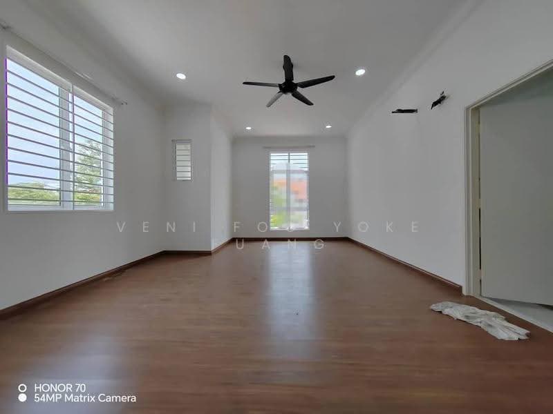 3-storey Terraced House for Rent in Setia Alam (Selangor) - Veni Foo Yoke Fuang - Living Room - PropertyGuru.com.my
