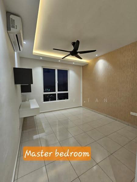 Kondominium untuk Disewa di Mahsuri Square - Jeffrey Tan - Master Bedroom - PropertyGuru.com.my