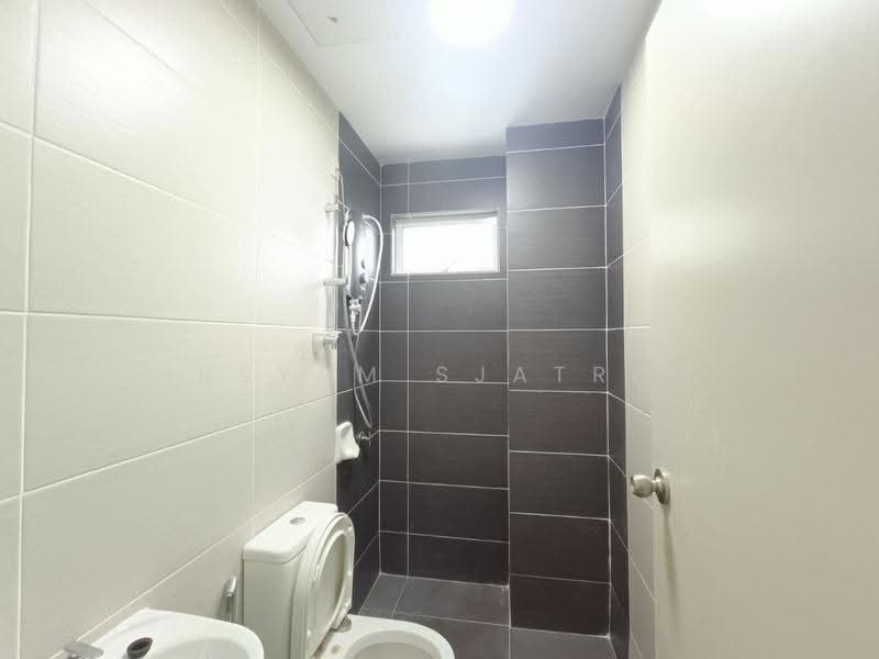 Kondominium untuk Dijual di Ehsan Residence - Irsyam Sjatria - Bathroom - PropertyGuru.com.my