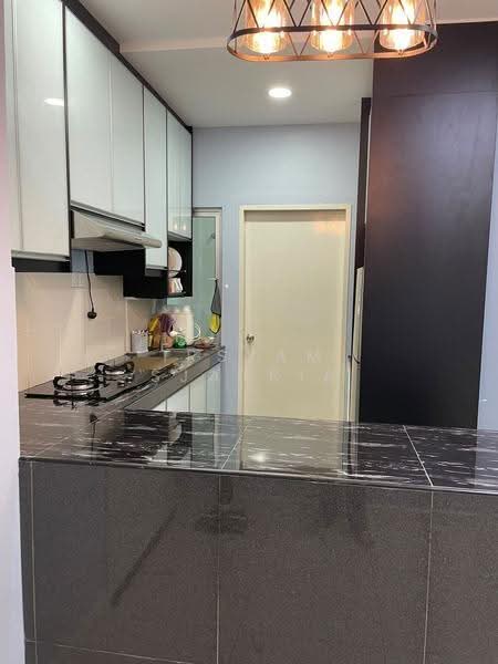 Service Residence for Sale at Savanna Executive Suite @ Southville City - Irsyam Sjatria - Kitchen - PropertyGuru.com.my