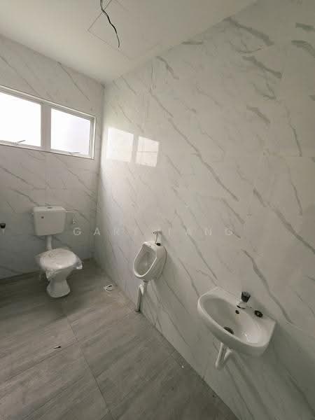 Kedai untuk Disewa di Ipoh (Perak) - Gary Tang - Bathroom - PropertyGuru.com.my