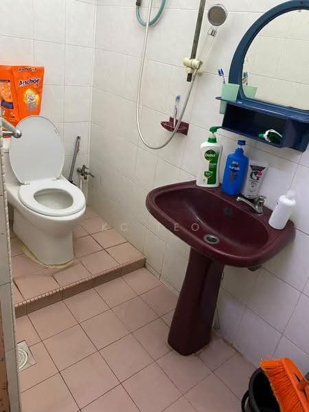2-storey Terraced House for Rent in Taman Tasek (Johor Bahru) - Kc Teo - Bathroom - PropertyGuru.com.my
