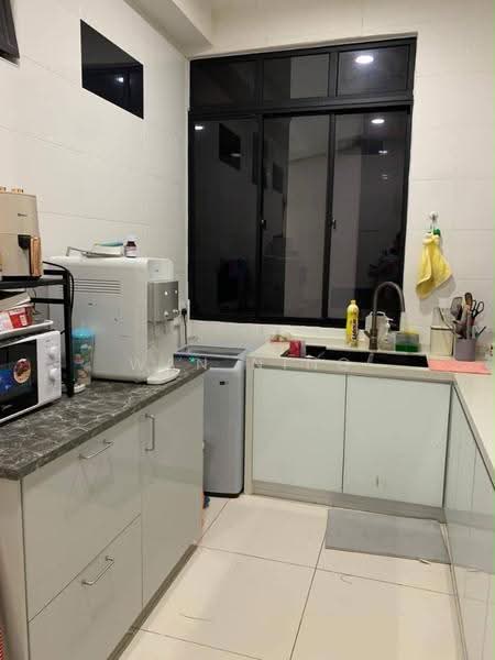Service Residence for Sale at D'Summit Residences - Wan Ning - Kitchen - PropertyGuru.com.my