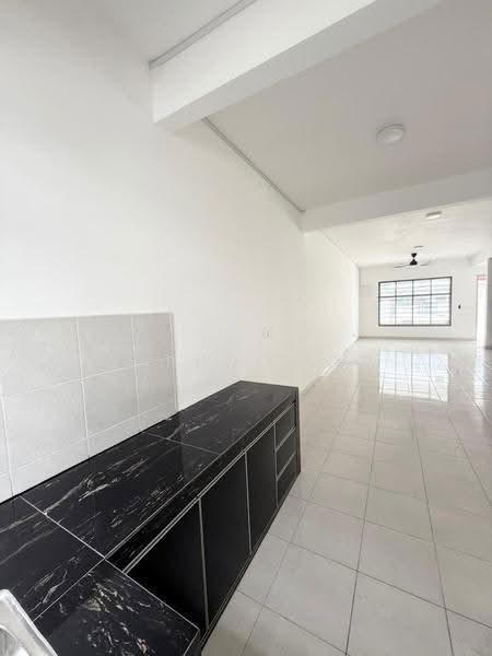 Terraced House for Rent in Pasir Gudang (Johor) - Daphne Lee - Kitchen - PropertyGuru.com.my