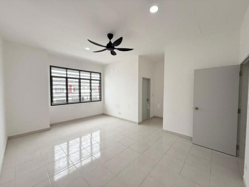 Terraced House for Rent in Pasir Gudang (Johor) - Daphne Lee - Living Room - PropertyGuru.com.my