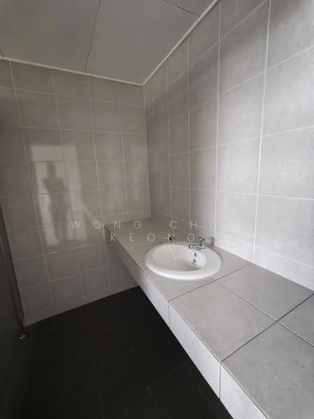 Shop / Office for Rent in Petaling Jaya (Selangor) - Wong Chee Keong - Bathroom - PropertyGuru.com.my