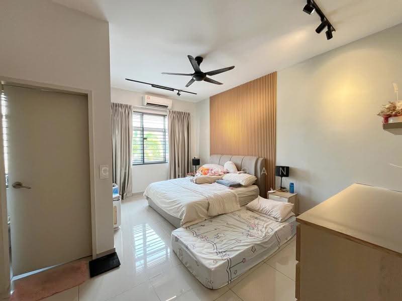 2-storey Terraced House for Sale in Bandar Rimbayu (Telok Panglima Garang) - Charlie Gan - Bedroom - PropertyGuru.com.my