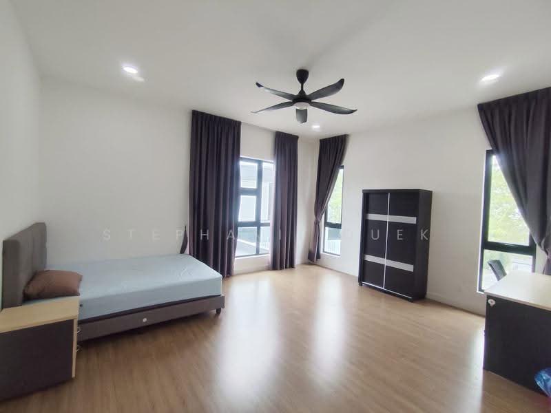 Rumah Berkembar untuk Disewa di Bandar Tropicana Aman (Telok Panglima Garang) - Stephanie Quek - Bedroom - PropertyGuru.com.my