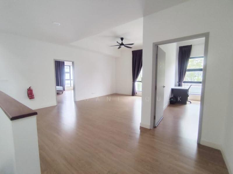 Rumah Berkembar untuk Disewa di Bandar Tropicana Aman (Telok Panglima Garang) - Stephanie Quek - Living Room - PropertyGuru.com.my