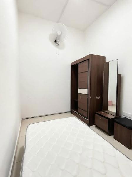 Kondominium untuk Disewa di The Raffles Suites - Elayne Low - Bedroom - PropertyGuru.com.my