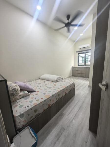 3-storey Terraced House for Sale in Batu 9 (Cheras) - Han Cheng - PropertyGuru.com.my