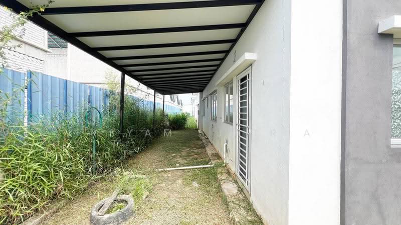 Semi-Detached House for Sale in Sepang (Selangor) - Irsyam Sjatria - Exterior - PropertyGuru.com.my
