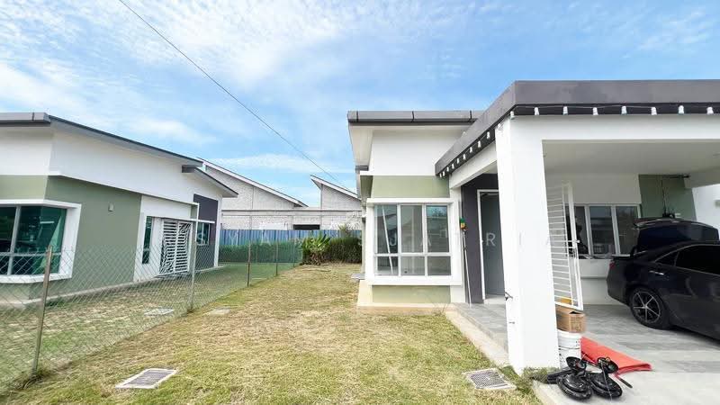 Semi-Detached House for Sale in Sepang (Selangor) - Irsyam Sjatria - Exterior - PropertyGuru.com.my