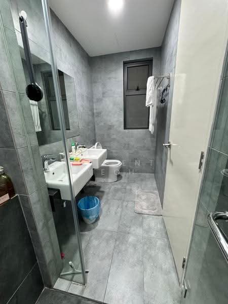 Kondominium untuk Disewa di The Riyang - Vincent Yeoh - Bathroom - PropertyGuru.com.my