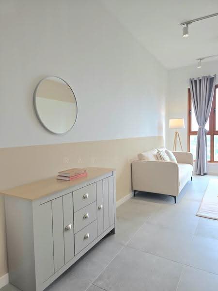 Kediaman Servis untuk Disewa di JRK Convena - Ray Soo - Living Room - PropertyGuru.com.my