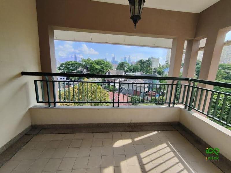 Kondominium untuk Dijual di Seri Maya Condominium - Cammie Loh - Balcony - PropertyGuru.com.my