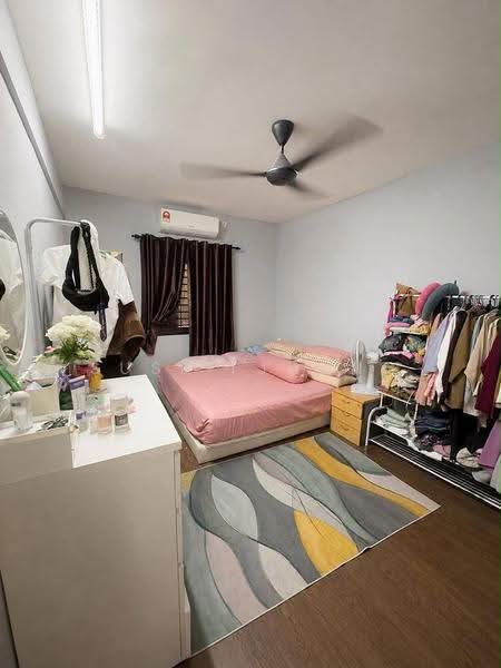Rumah Teres 1-Tingkat untuk Dijual di Taman Universiti (Sri Gading) - Susi Tjhang - Bedroom - PropertyGuru.com.my