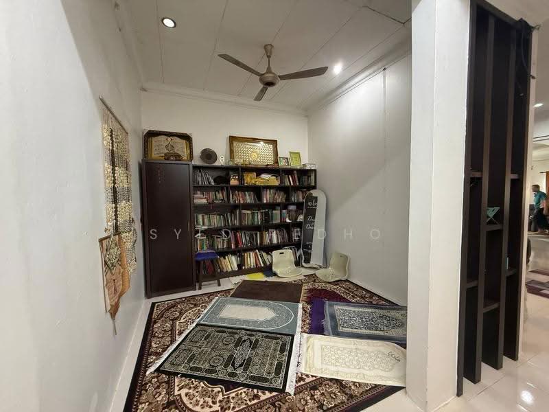 Bungalow House untuk Dijual di Taman Tunku Sarina (Bandar Darulaman) - Syed Redho - Interior - PropertyGuru.com.my