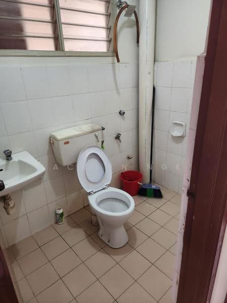 Condominium for Sale at Idaman Sutera - Jacklyn Nge - Bathroom - PropertyGuru.com.my
