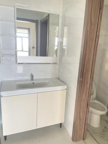 Apartment for Rent at Starview Bay @ Forest City - Alex Cheah - Bathroom - PropertyGuru.com.my